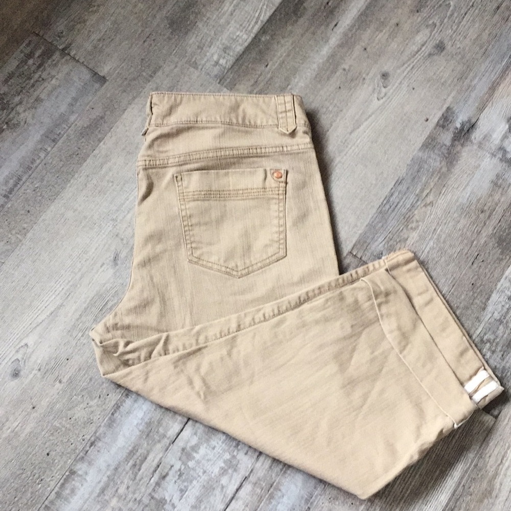 Faded Glory cuffed capris